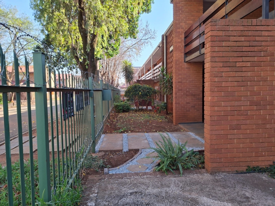 2 Bedroom Property for Sale in Potchefstroom North West